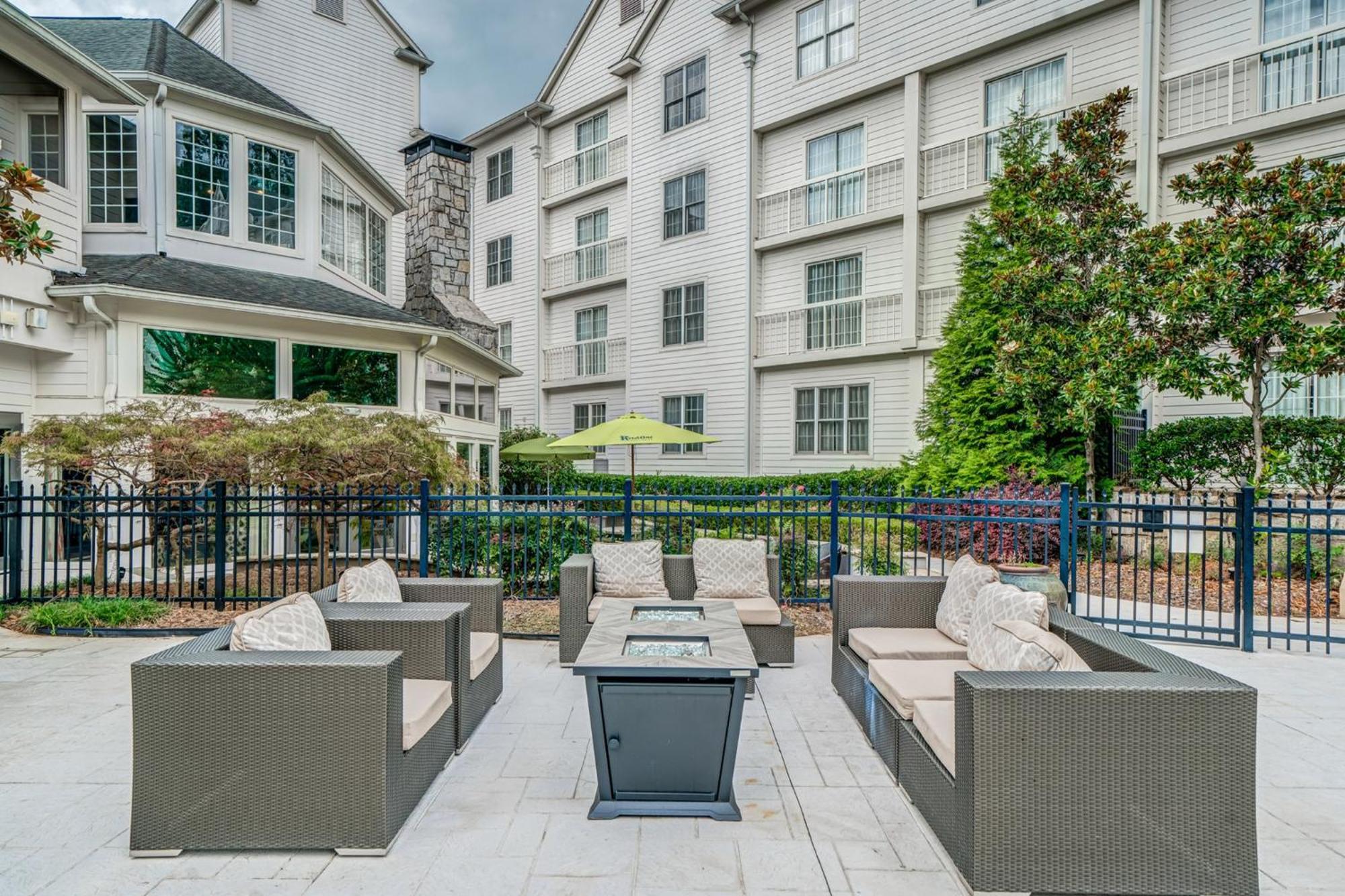 Hotel Indigo Atlanta Vinings By Ihg Смирна Экстерьер фото